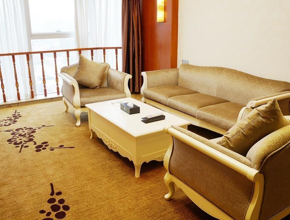 Chengdu Bai Gang International Hotel Exterior photo